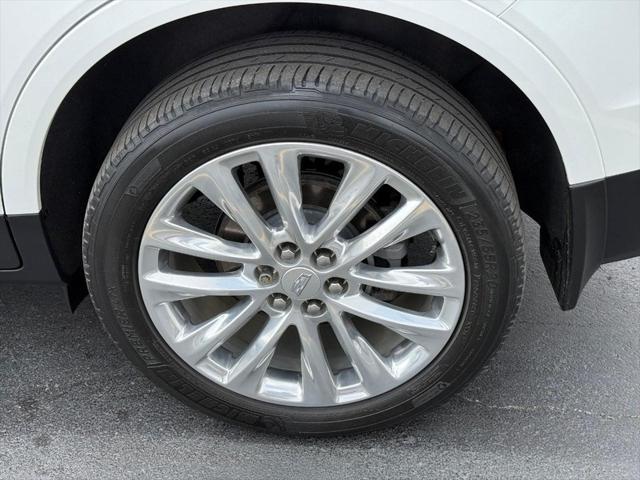 used 2022 Cadillac XT5 car, priced at $36,458