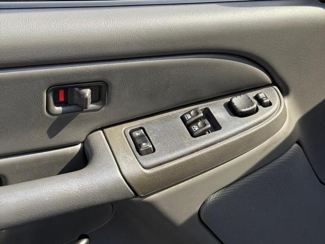 used 2005 Chevrolet Silverado 1500 car, priced at $13,500