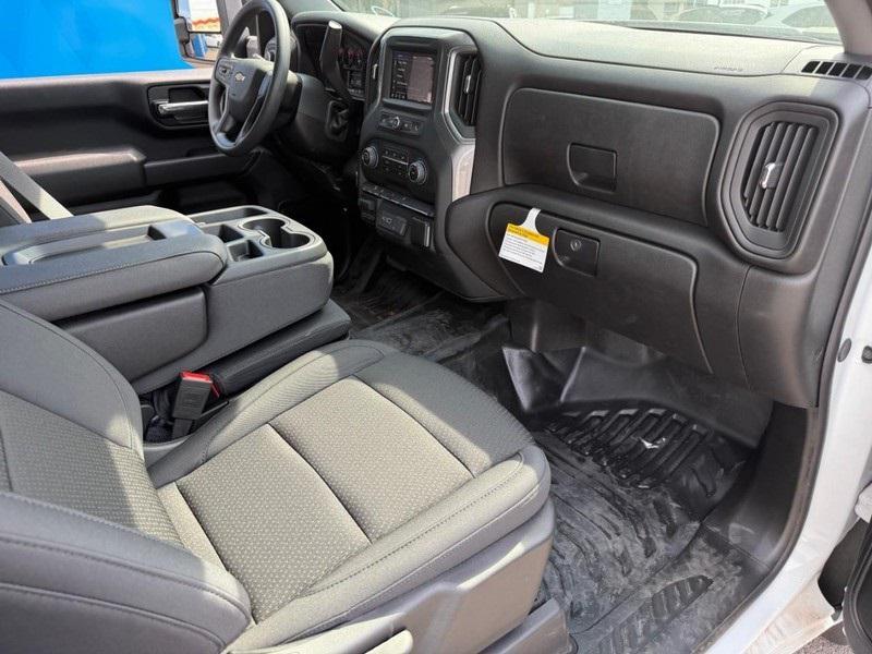 new 2024 Chevrolet Silverado 3500 car, priced at $61,418