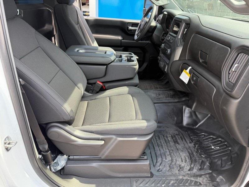 new 2024 Chevrolet Silverado 3500 car, priced at $61,418