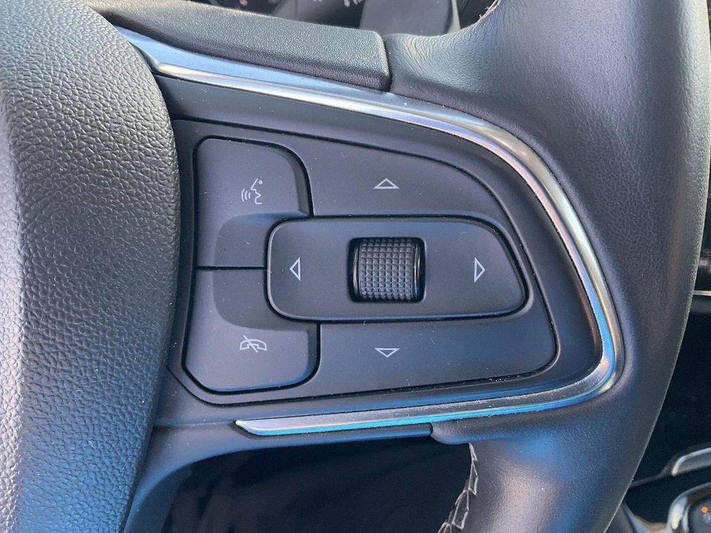used 2022 Buick Envision car, priced at $27,368