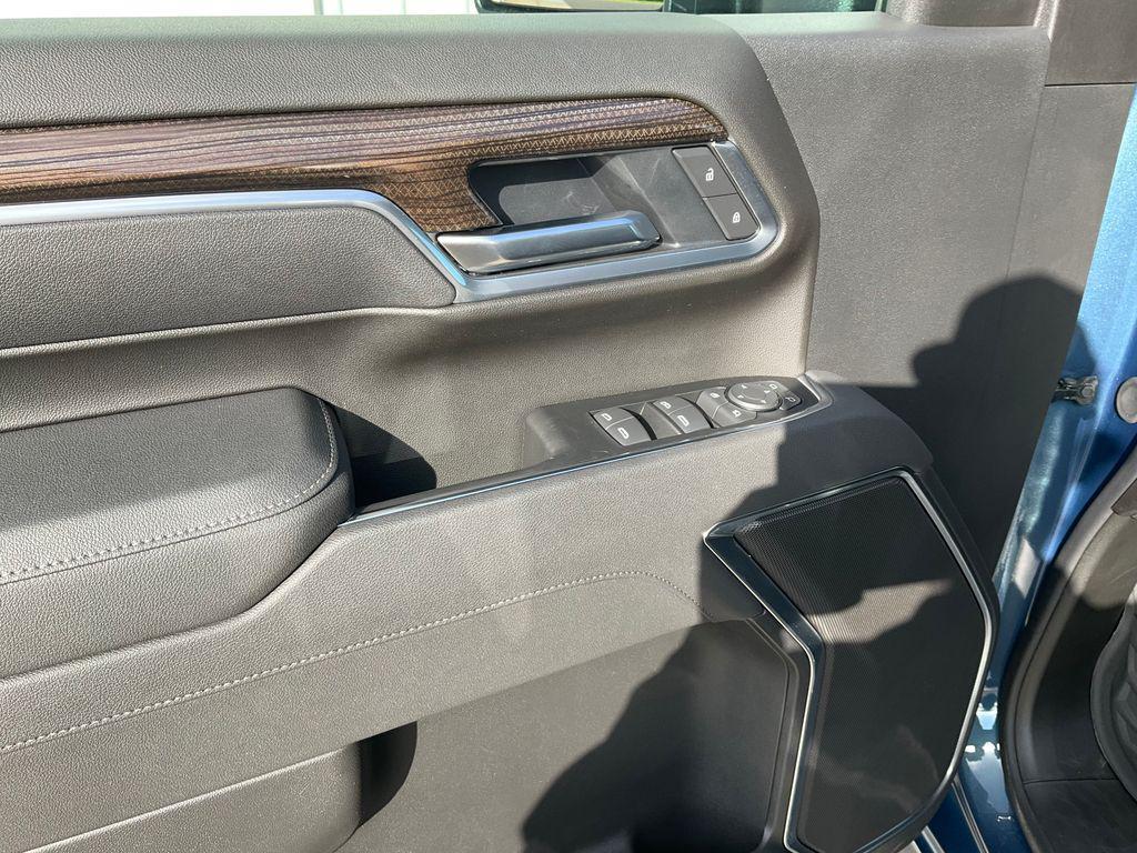 new 2025 Chevrolet Silverado 3500 car, priced at $67,005