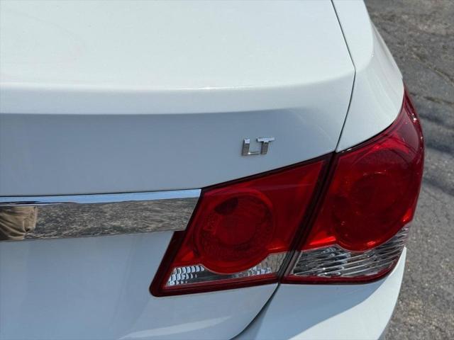used 2014 Chevrolet Cruze car, priced at $10,000