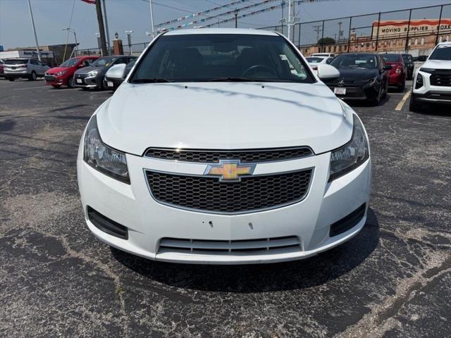 used 2014 Chevrolet Cruze car, priced at $10,000