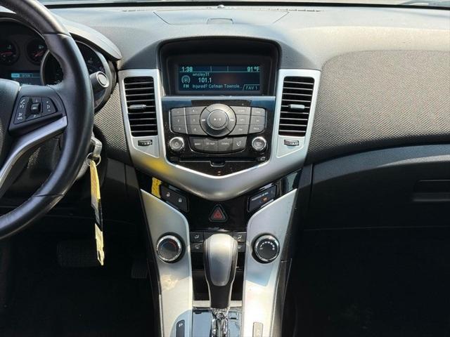 used 2014 Chevrolet Cruze car, priced at $10,000