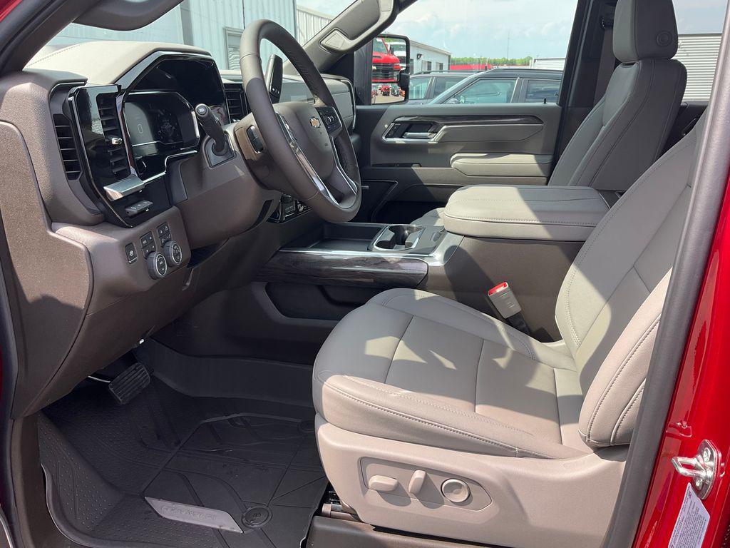 new 2025 Chevrolet Silverado 3500 car, priced at $81,352