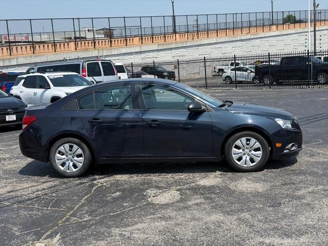 used 2014 Chevrolet Cruze car, priced at $12,000