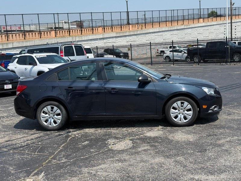 used 2014 Chevrolet Cruze car, priced at $12,000