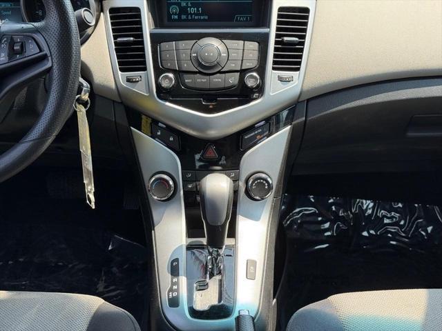 used 2014 Chevrolet Cruze car, priced at $12,000