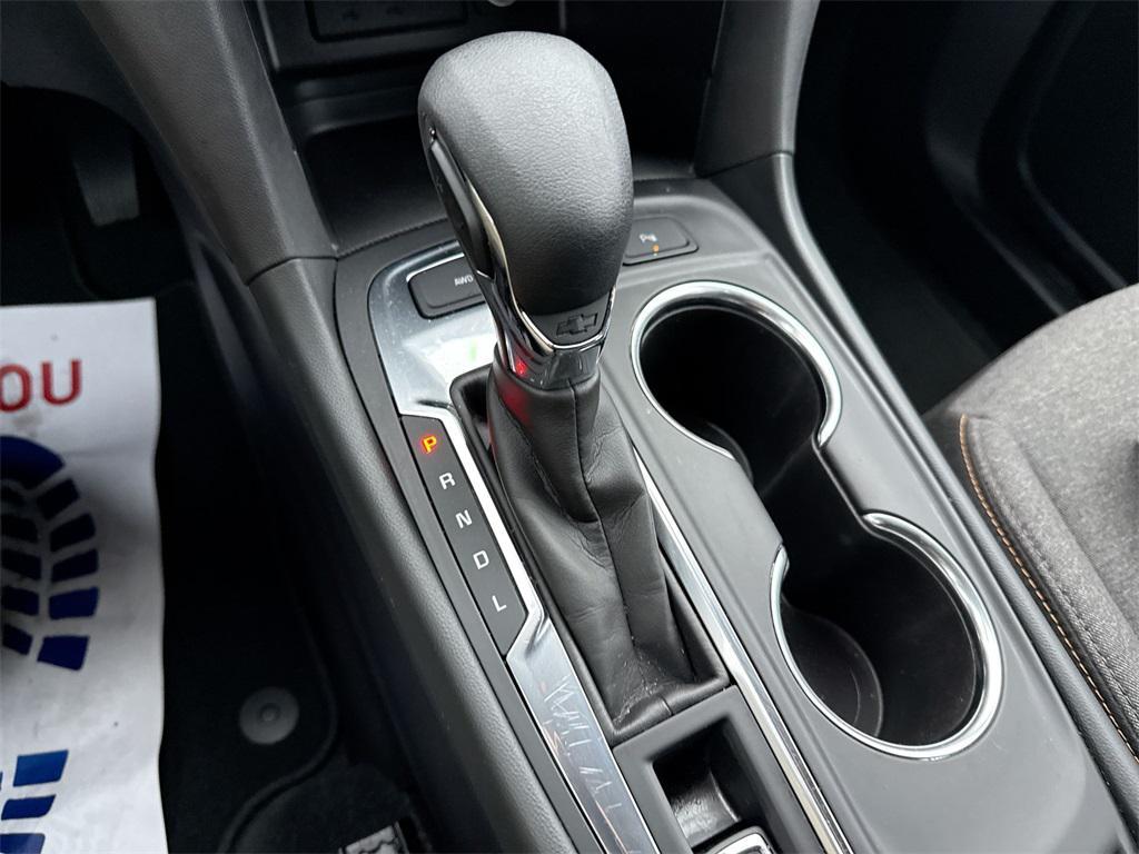 used 2024 Chevrolet Equinox car, priced at $22,624