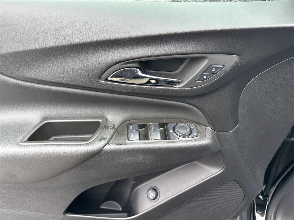 used 2024 Chevrolet Equinox car, priced at $22,624