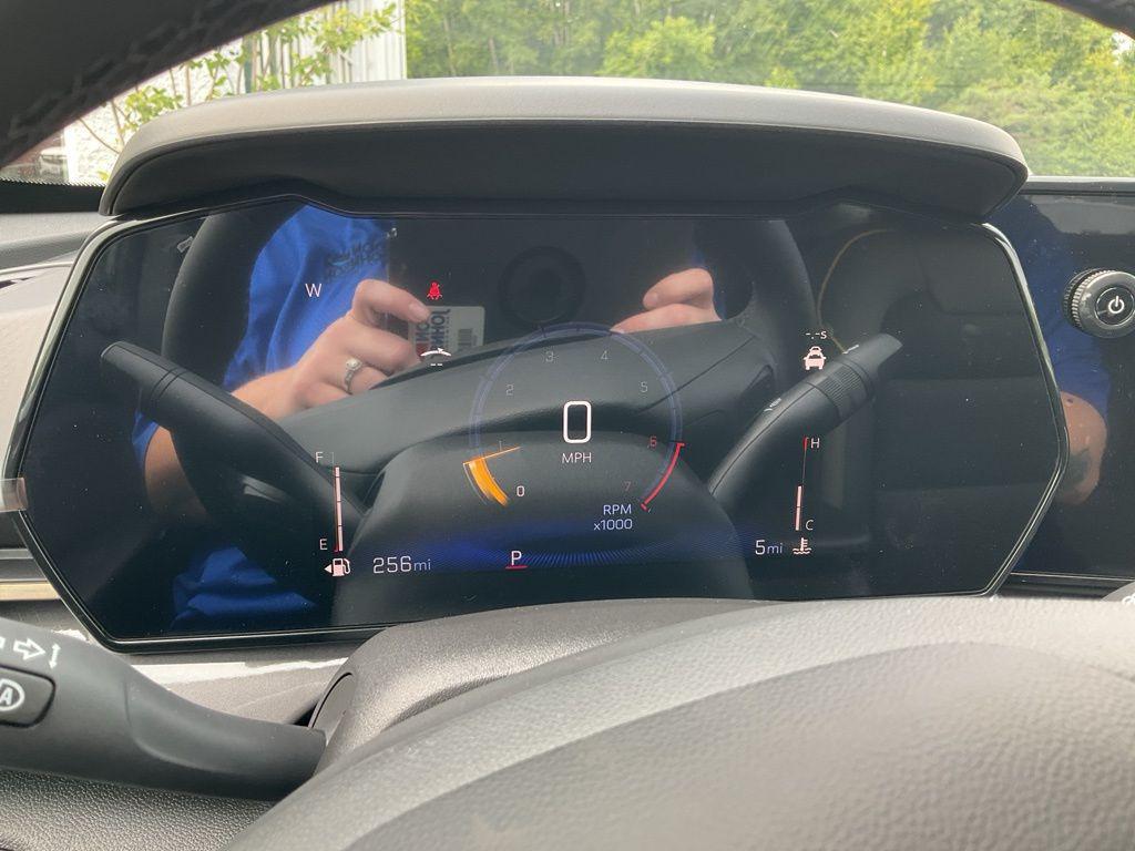 new 2025 Chevrolet Trax car, priced at $25,929