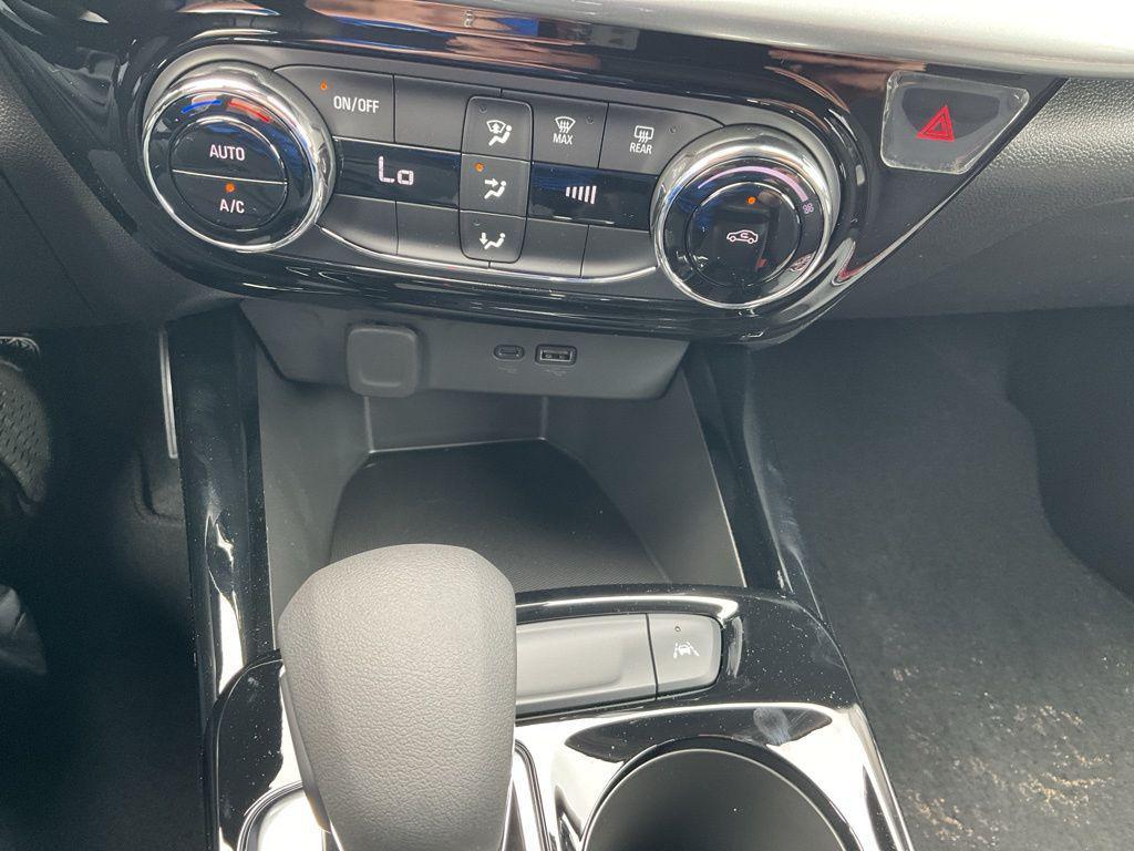 new 2025 Chevrolet Trax car, priced at $23,425
