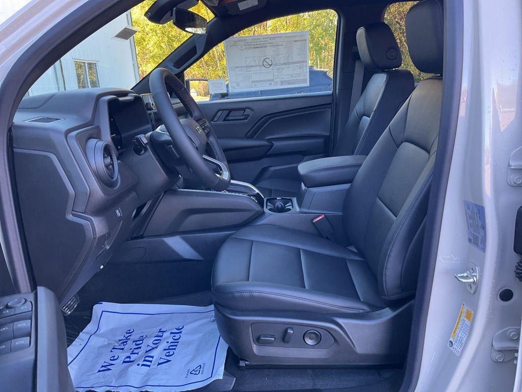 new 2026 Chevrolet Colorado car, priced at $45,530