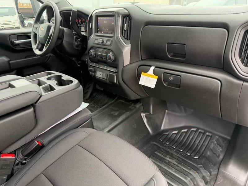 new 2024 Chevrolet Silverado 3500 car, priced at $61,218