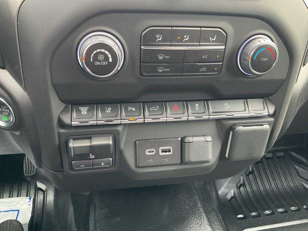 new 2025 Chevrolet Silverado 3500 car, priced at $67,155