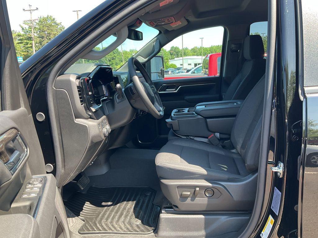 new 2025 Chevrolet Silverado 2500 car, priced at $62,170