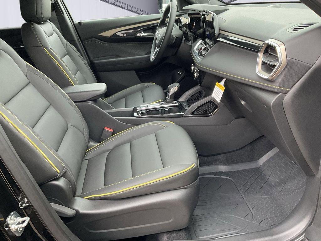 new 2025 Chevrolet TrailBlazer car, priced at $30,903
