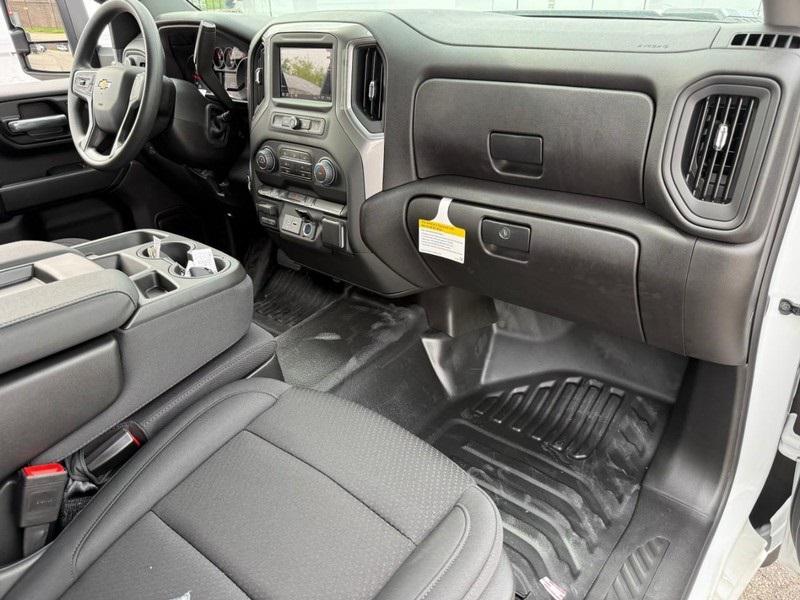 new 2024 Chevrolet Silverado 3500 car, priced at $61,218