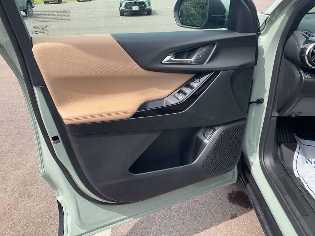 new 2026 Chevrolet Equinox car, priced at $36,127