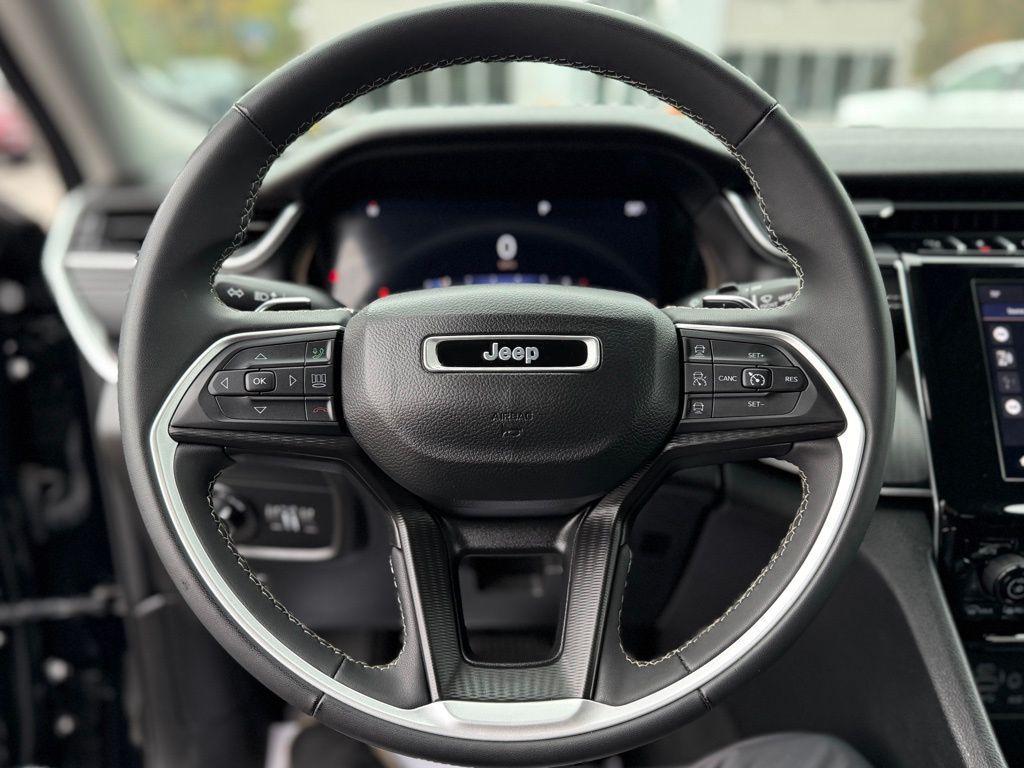 used 2024 Jeep Grand Cherokee car, priced at $26,999