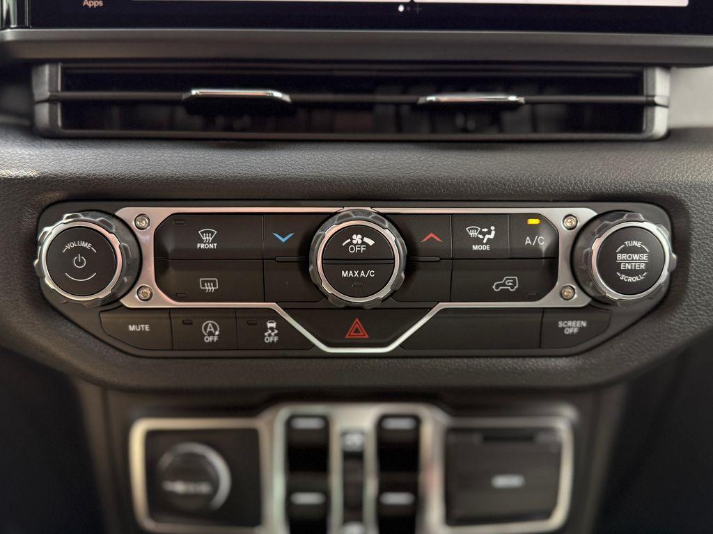 new 2025 Jeep Wrangler car, priced at $43,679