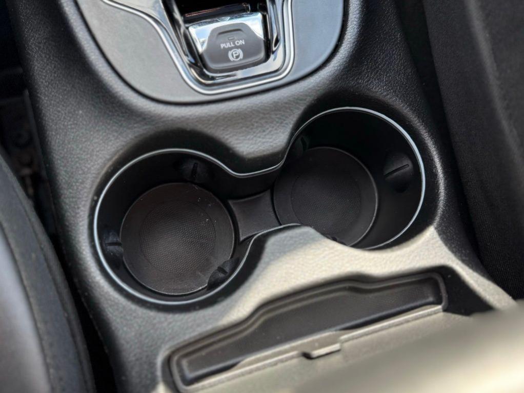 used 2019 Jeep Cherokee car, priced at $21,244