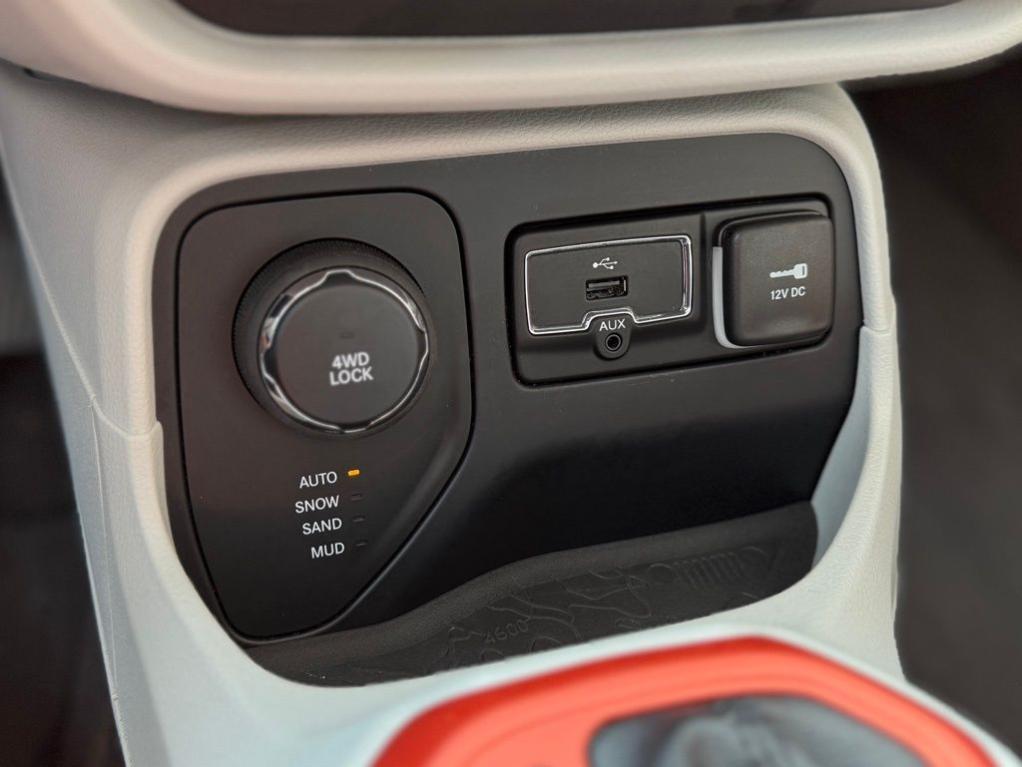 used 2015 Jeep Renegade car, priced at $13,964