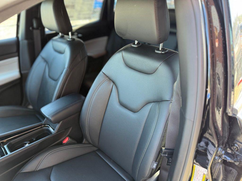 new 2025 Jeep Compass car, priced at $30,843