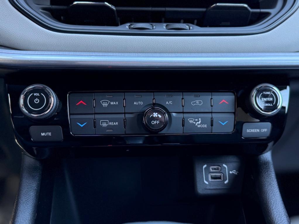 new 2025 Jeep Compass car, priced at $31,405