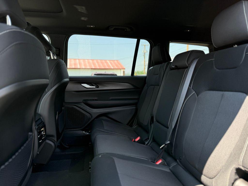 new 2025 Jeep Grand Cherokee L car, priced at $41,224