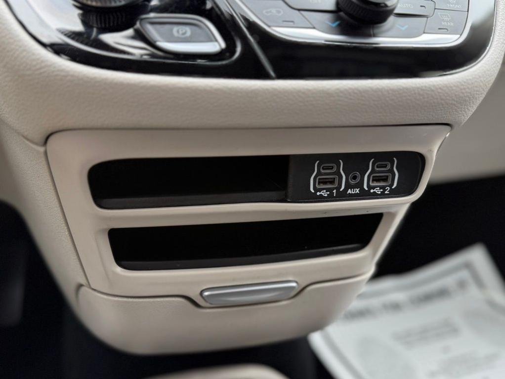 used 2023 Chrysler Pacifica Hybrid car, priced at $27,879