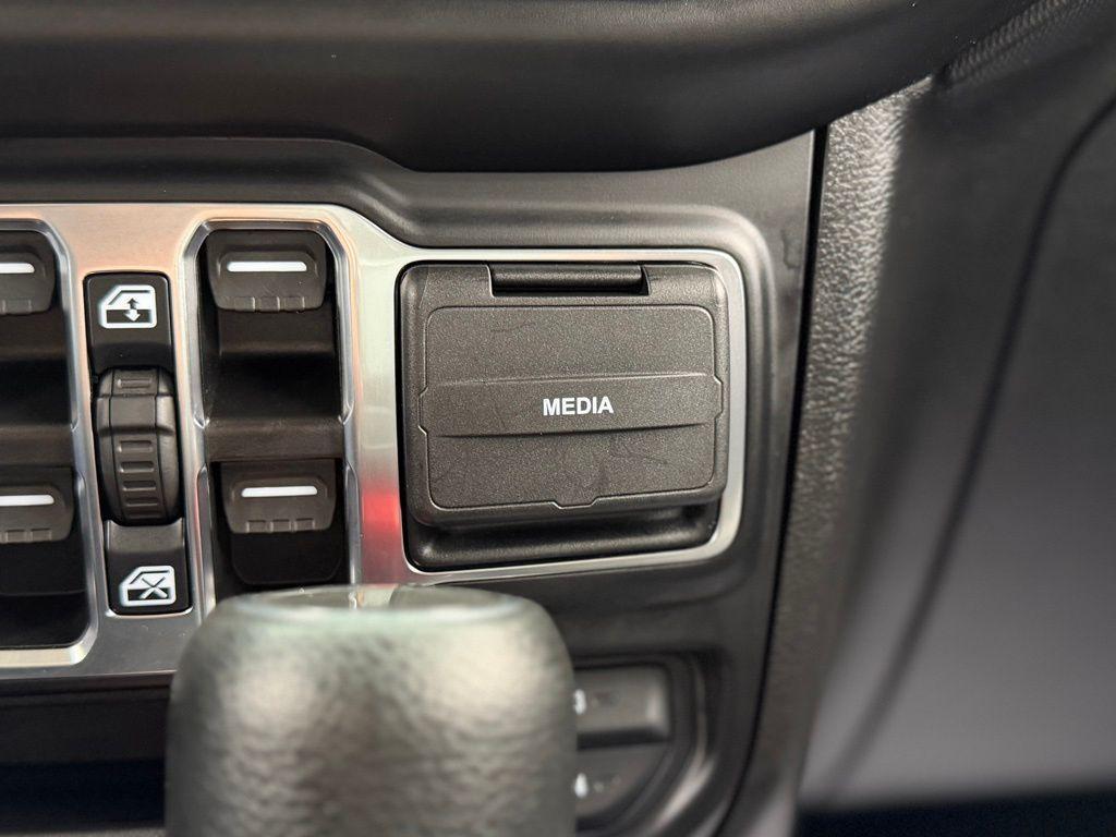 used 2023 Jeep Gladiator car, priced at $32,908