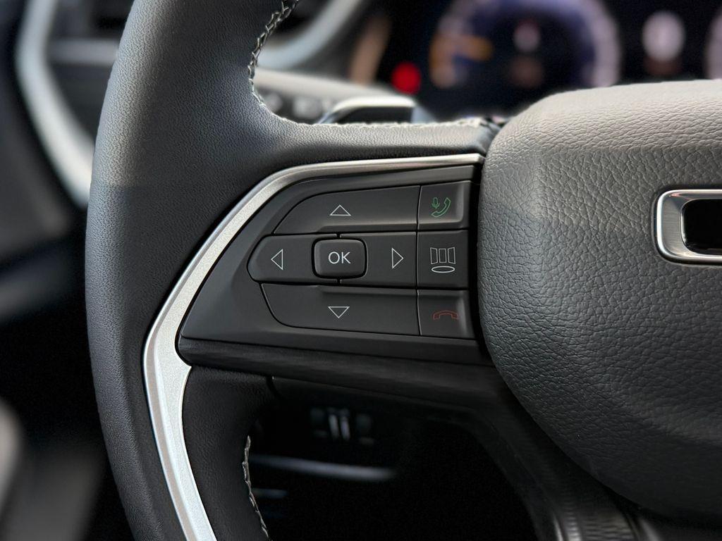 new 2025 Jeep Grand Cherokee L car, priced at $42,213