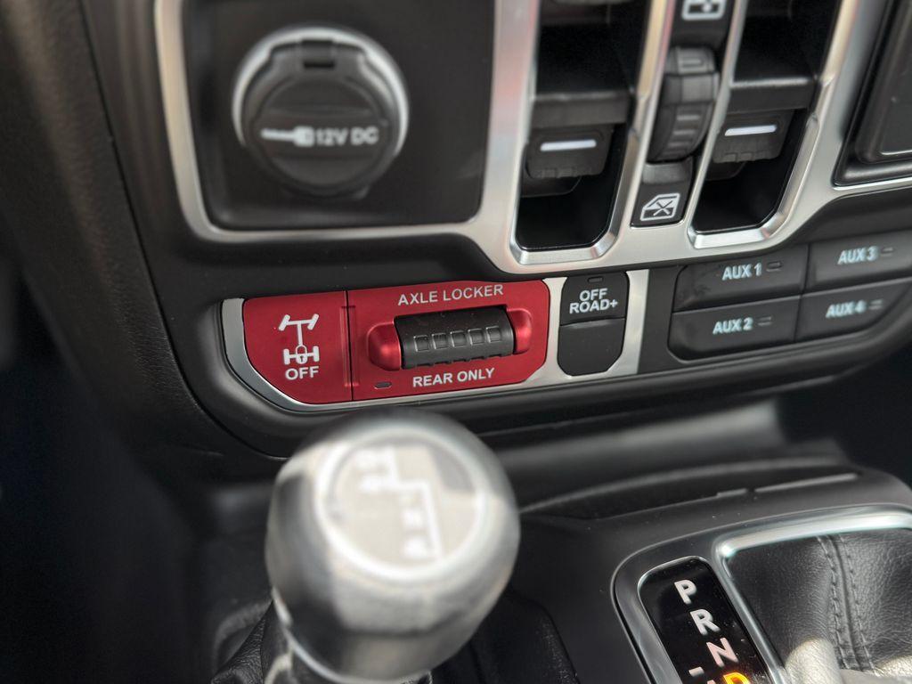 new 2025 Jeep Gladiator car, priced at $47,827