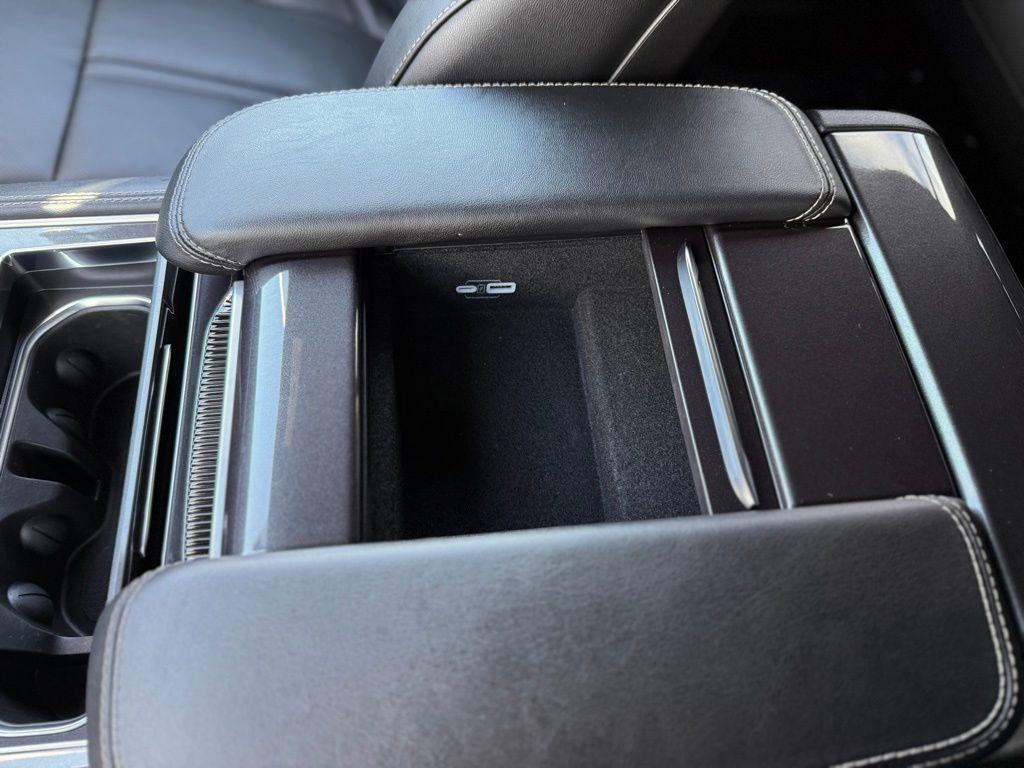 used 2024 Jeep Wagoneer L car, priced at $41,486