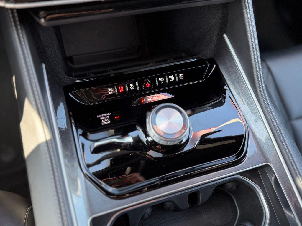 used 2024 Jeep Wagoneer L car, priced at $41,486