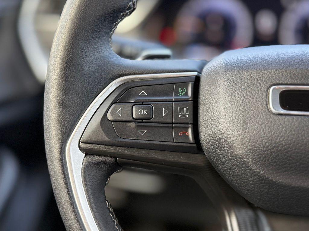 used 2023 Jeep Grand Cherokee L car, priced at $30,551