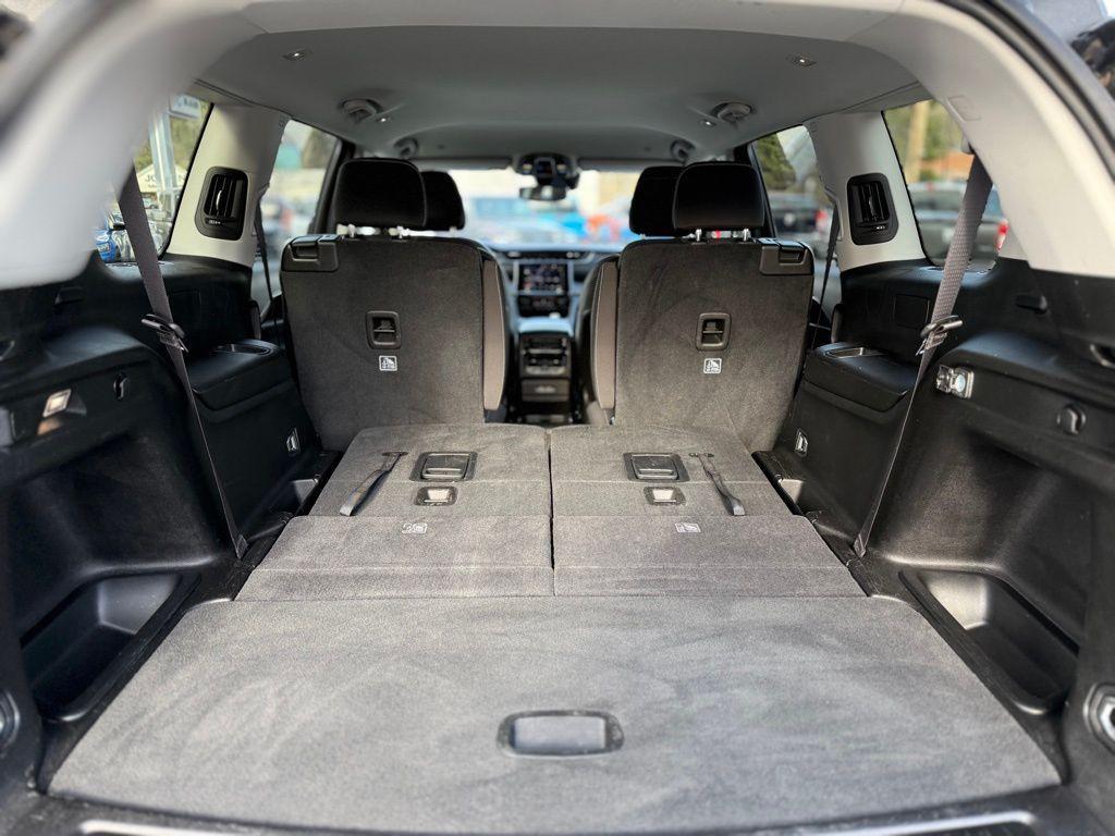 used 2023 Jeep Grand Cherokee L car, priced at $30,551