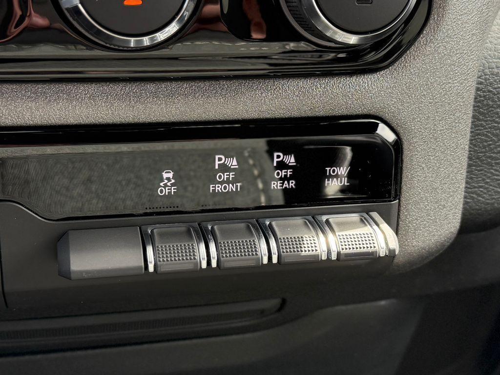 new 2025 Ram 1500 car, priced at $53,565
