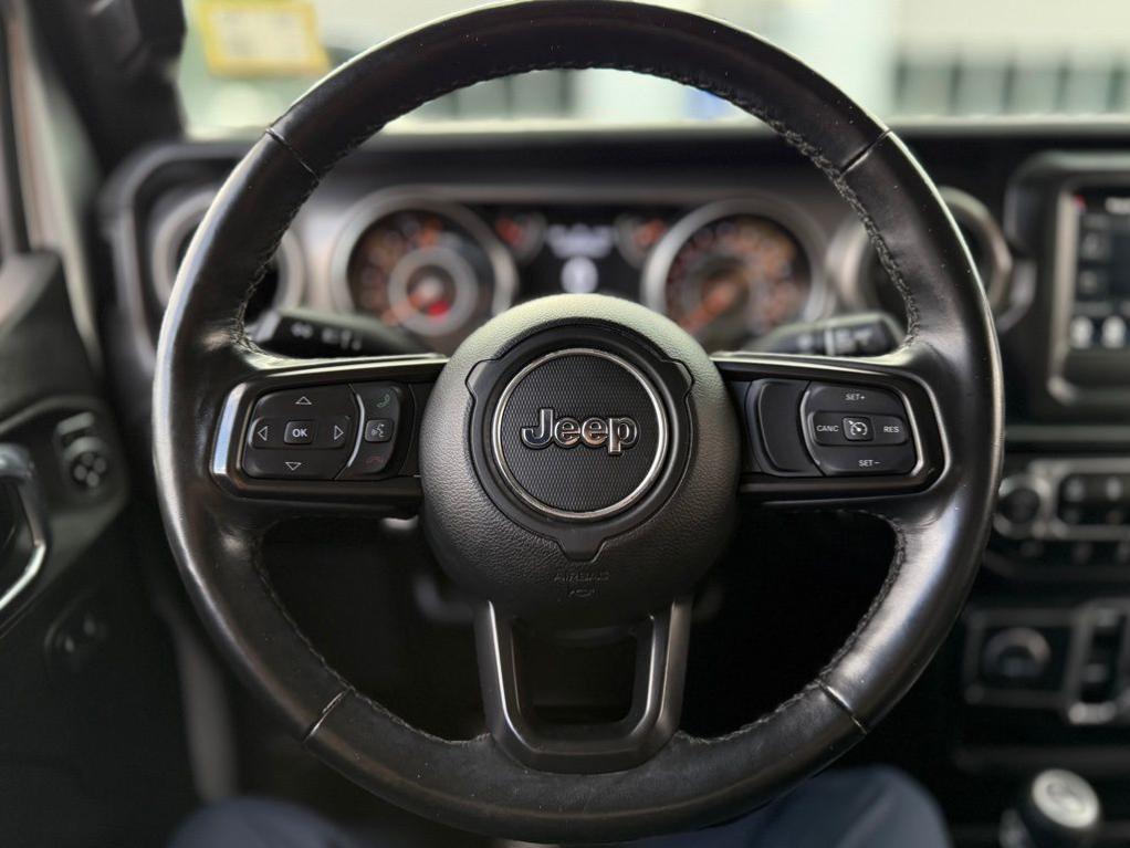 used 2022 Jeep Gladiator car, priced at $34,118