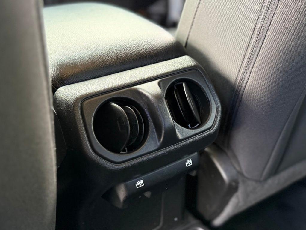 used 2022 Jeep Gladiator car, priced at $34,118