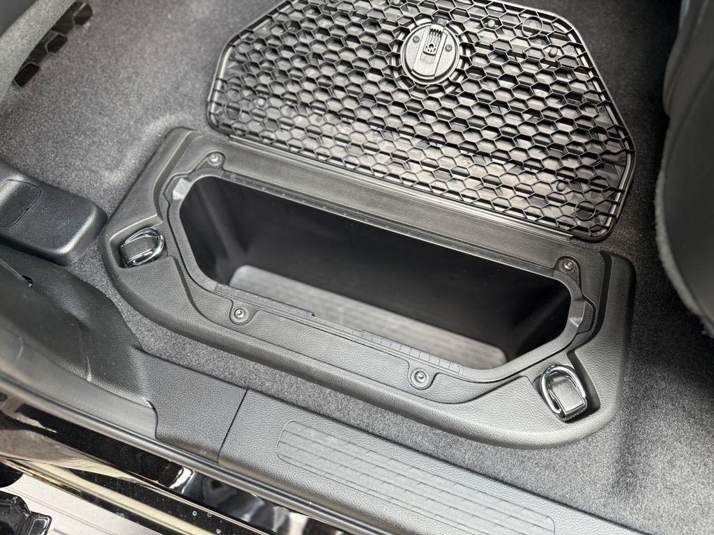 new 2025 Ram 1500 car, priced at $68,206