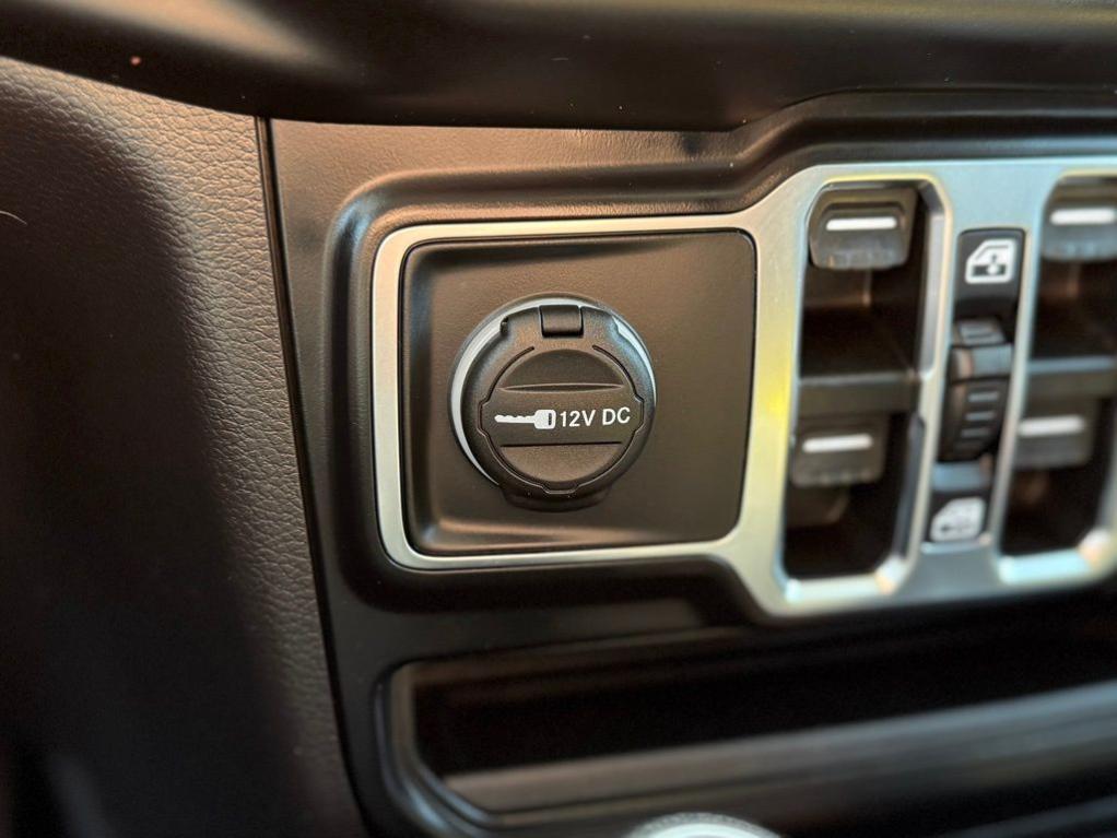 used 2021 Jeep Wrangler Unlimited car, priced at $33,872