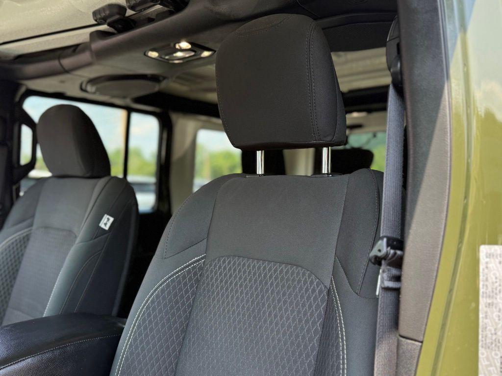 used 2021 Jeep Wrangler Unlimited car, priced at $33,872