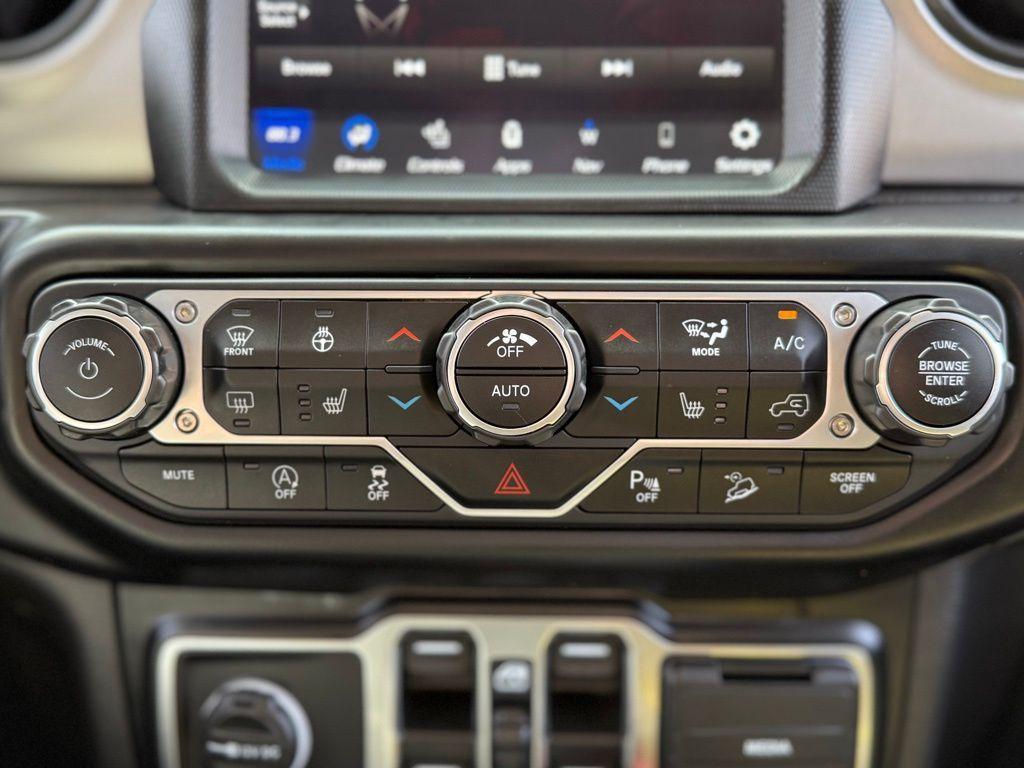 used 2021 Jeep Wrangler Unlimited car, priced at $33,872