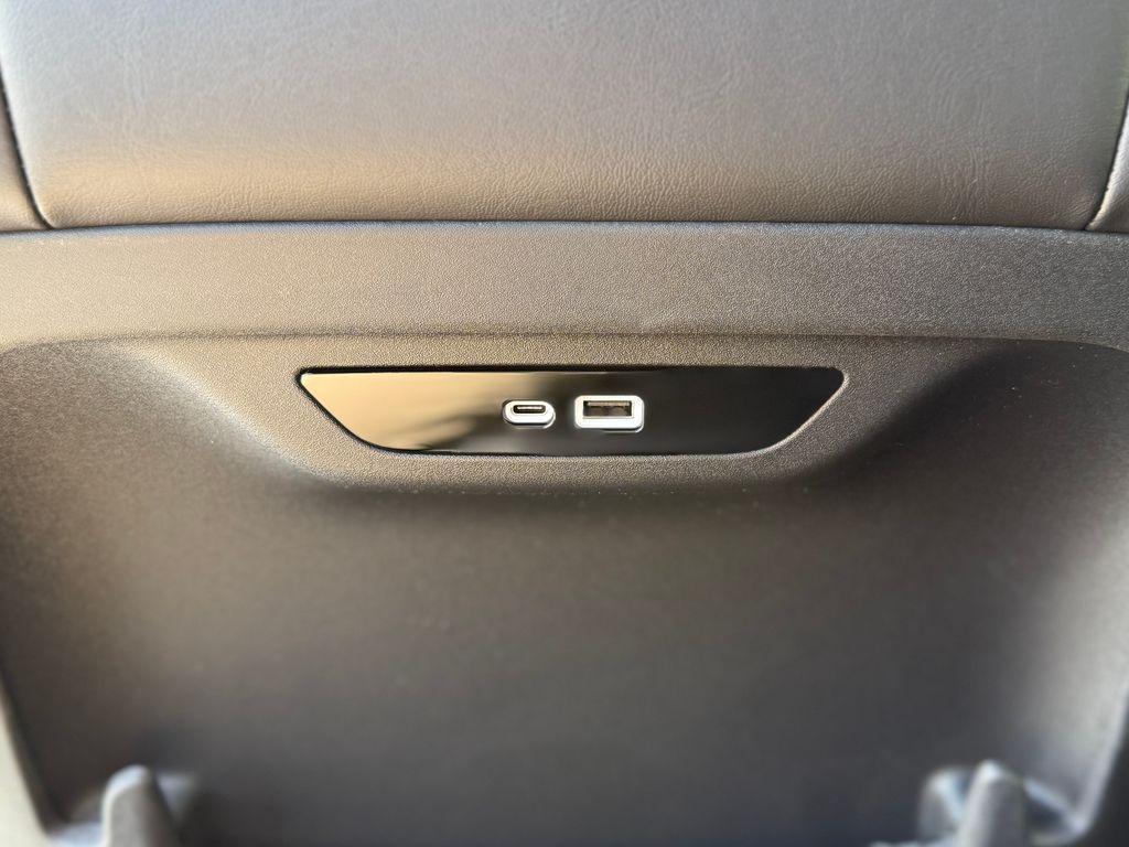 new 2025 Chrysler Pacifica car