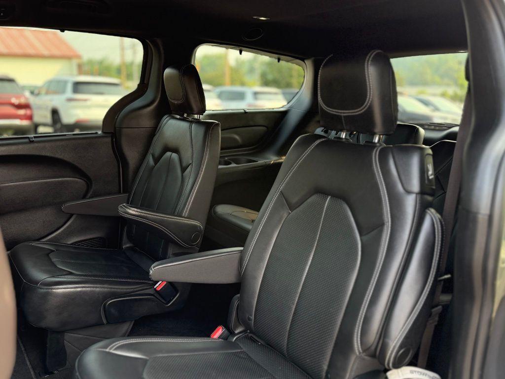 used 2022 Chrysler Pacifica car, priced at $32,372