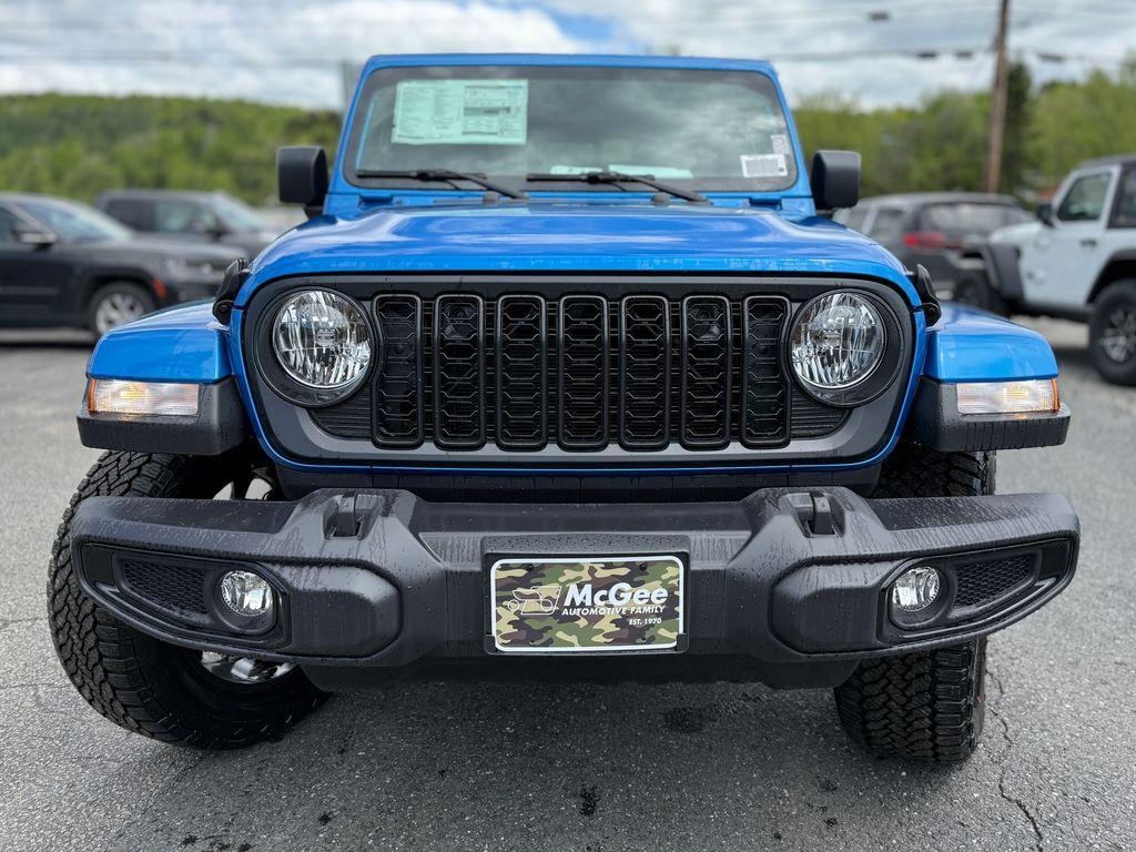 new 2025 Jeep Gladiator car, priced at $44,939