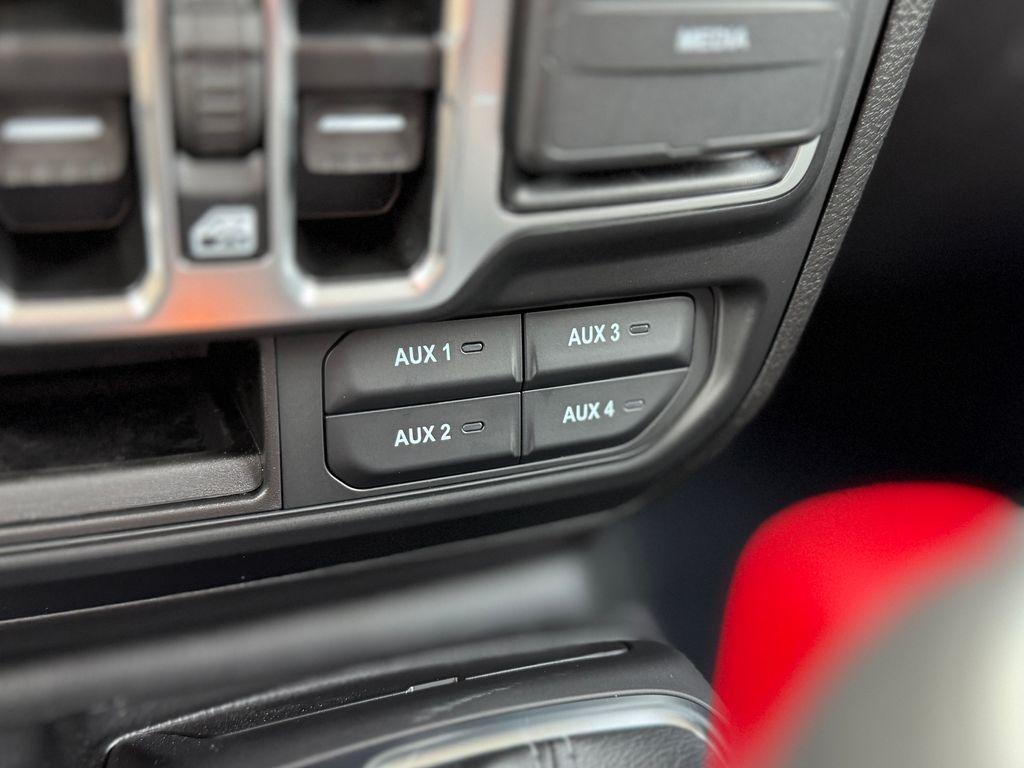 new 2025 Jeep Gladiator car, priced at $44,939